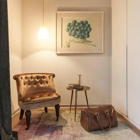 Birdie Boutique - Adults Only 4*