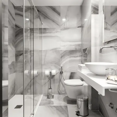 Birdie Boutique - Adults Only 4*