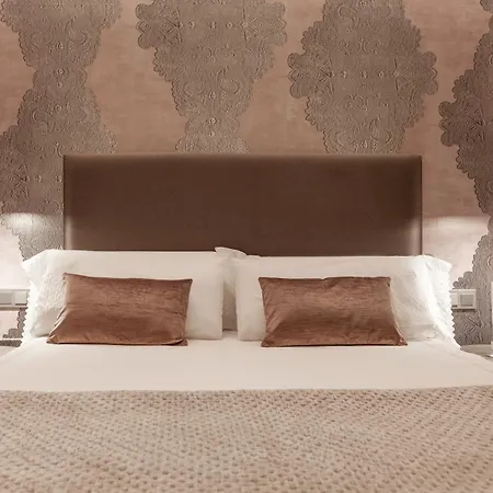 Birdie Boutique - Adults Only 4*