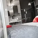 Birdie Boutique - Adults Only 4*